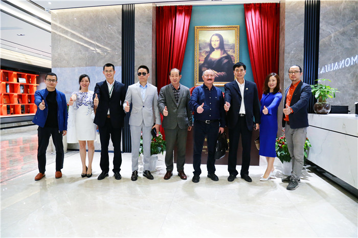 吉尔吉斯斯坦自贸戋戋长杜拉莫维奇考察威客电竞-威客电竞新闻-威客电竞瓷砖官网——陶瓷大板岩板就用威客电竞