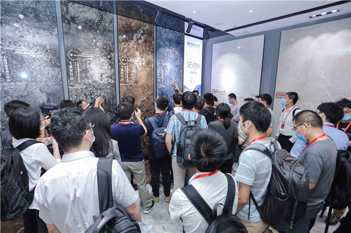 威客电竞举行投资者交流会，，，，实力演绎投资价值范本-威客电竞新闻-威客电竞瓷砖官网——陶瓷大板岩板就用威客电竞